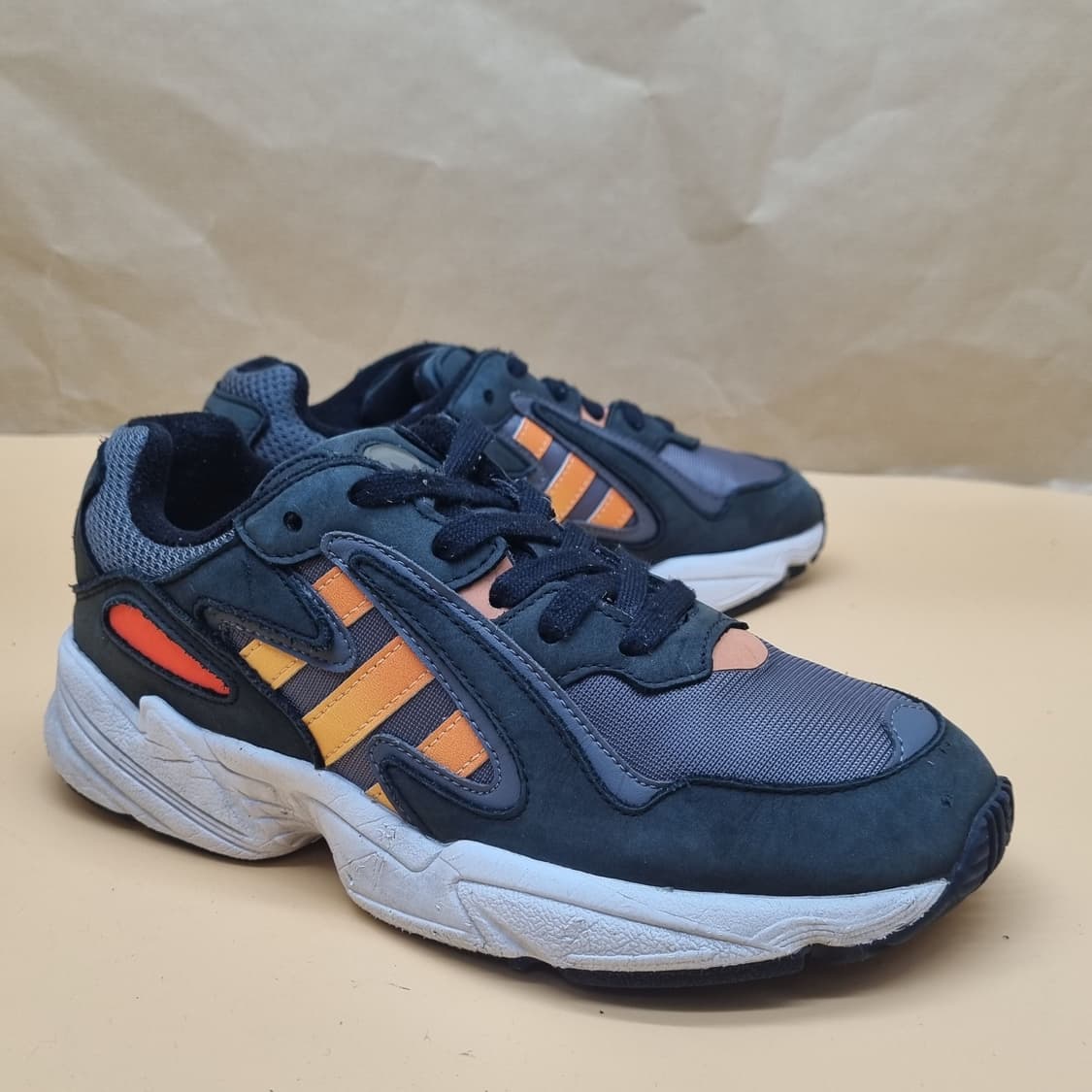 아디다스 영96 블랙 여성운동화230. 상품이미지1