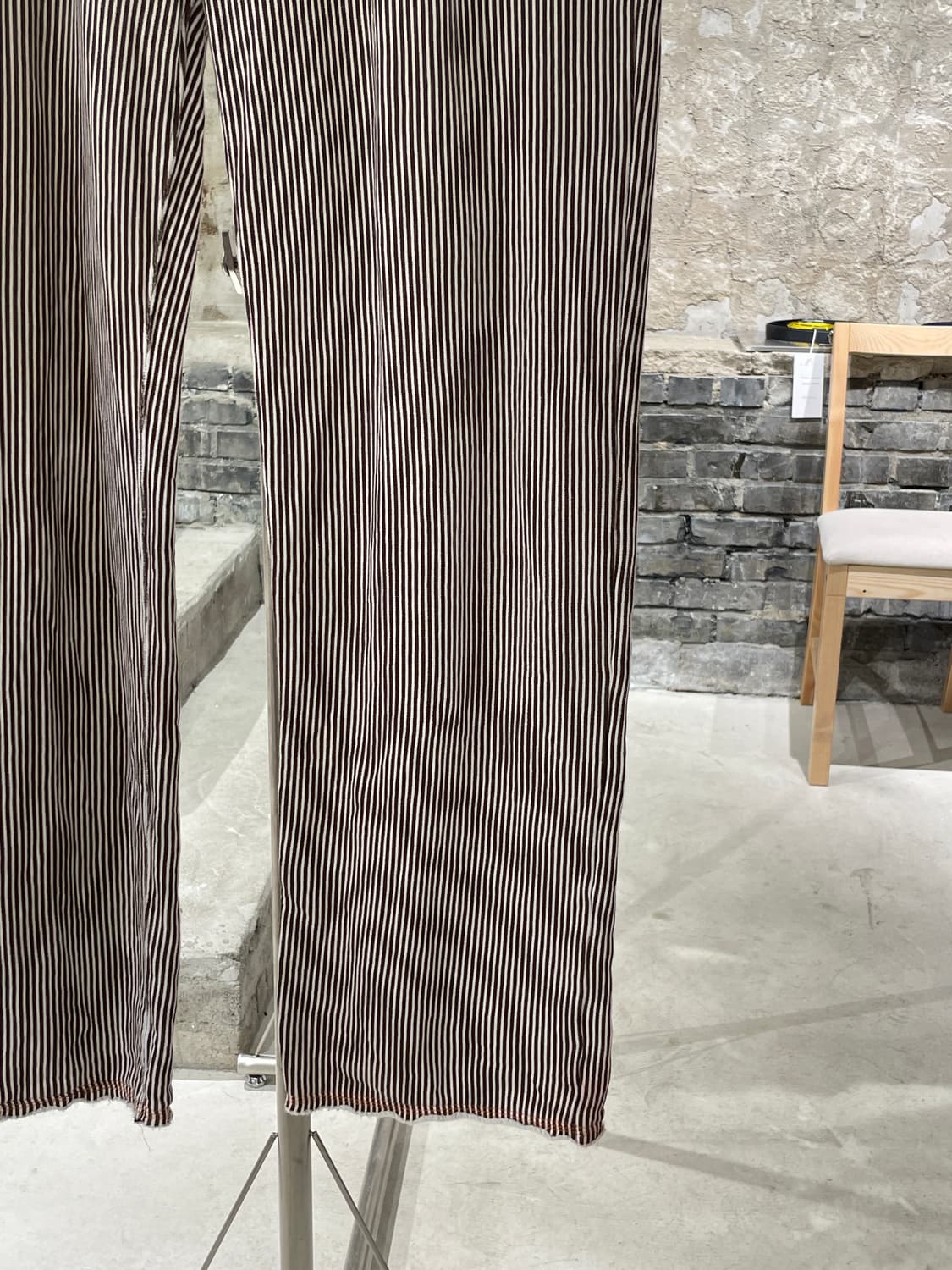 아디다스 브라운 스트라이프 스트링 트랙 팬츠 상품이미지6