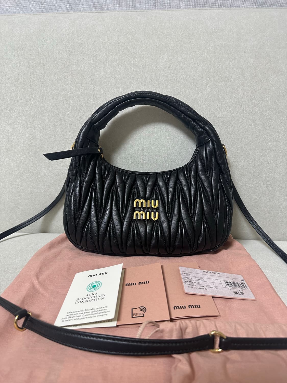 [SA 정품] 미우미우 마테라쎄 호보백 스몰 상품이미지6