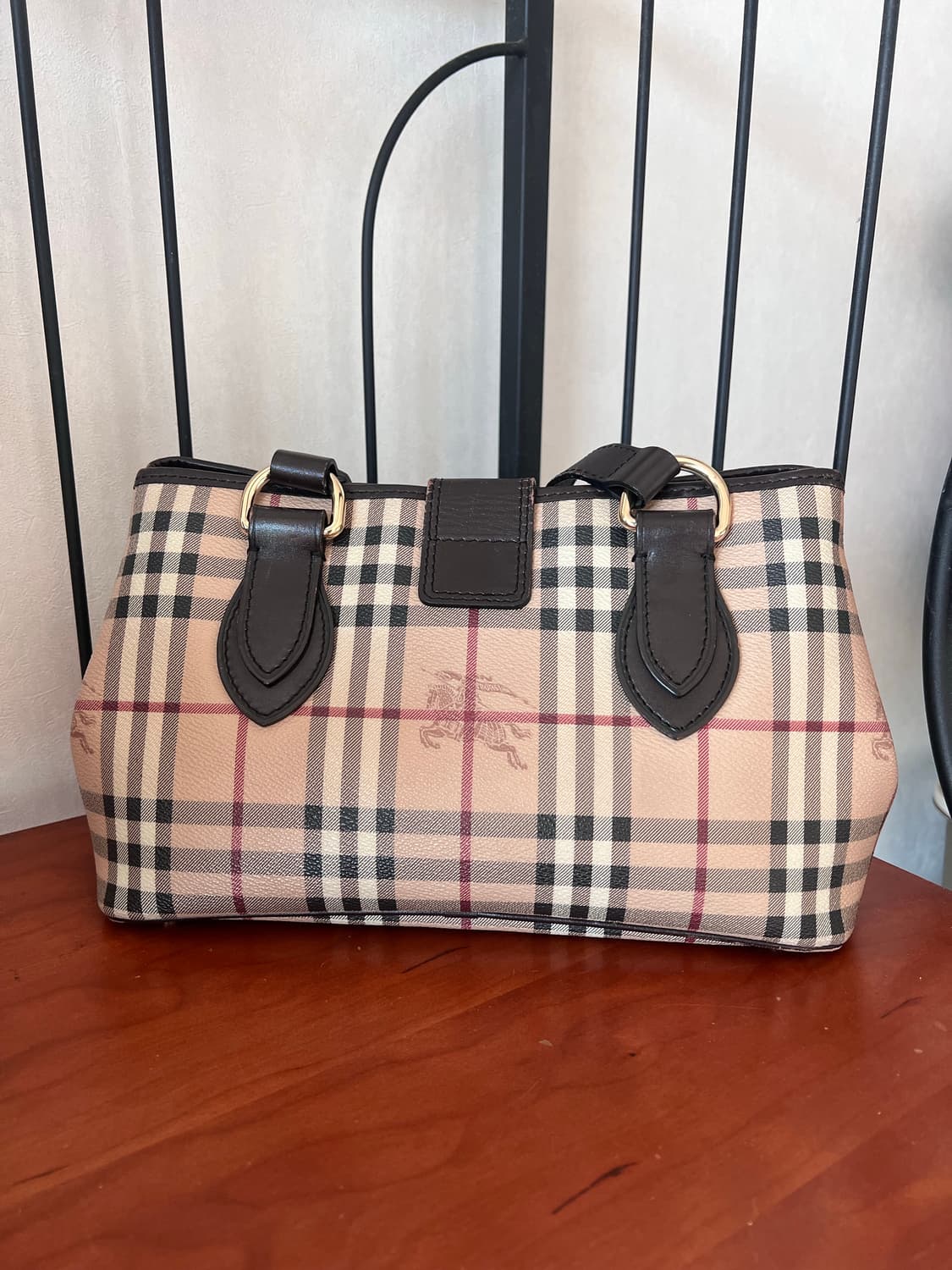 2000s Burberry 버버리 클래식 체크 레더 트리밍 토트백 상품이미지5