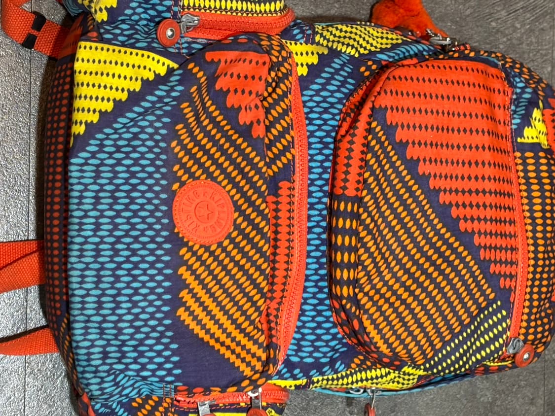 키플링 백팩+ 키링 포함  상품이미지4