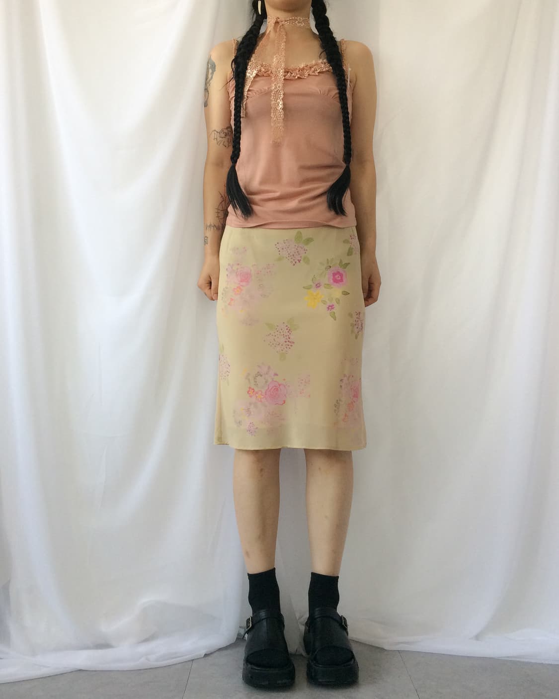 Tied point lace trimming sleeveless 상품이미지1
