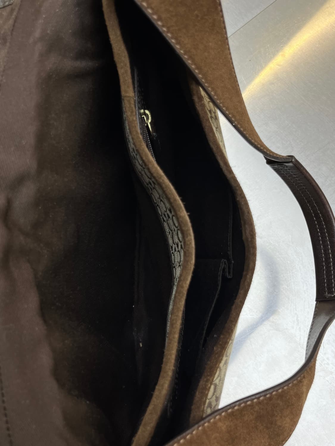 코치 소호 시그니처 숄더백 상품이미지5