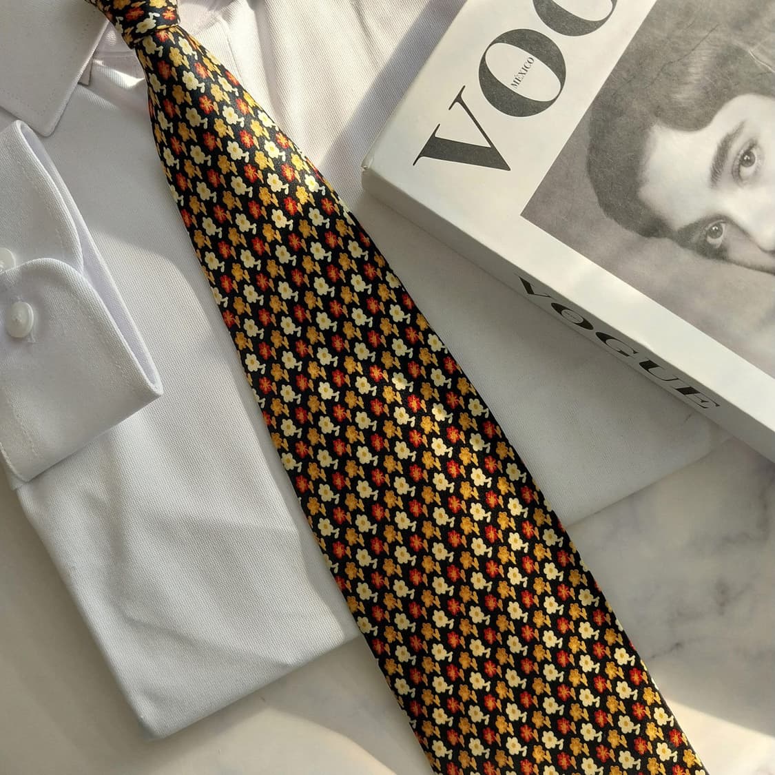 발렌시아가 실크 블랙&옐로우 플로럴 넥타이 9.5cm A+등급 K1403 상품이미지7