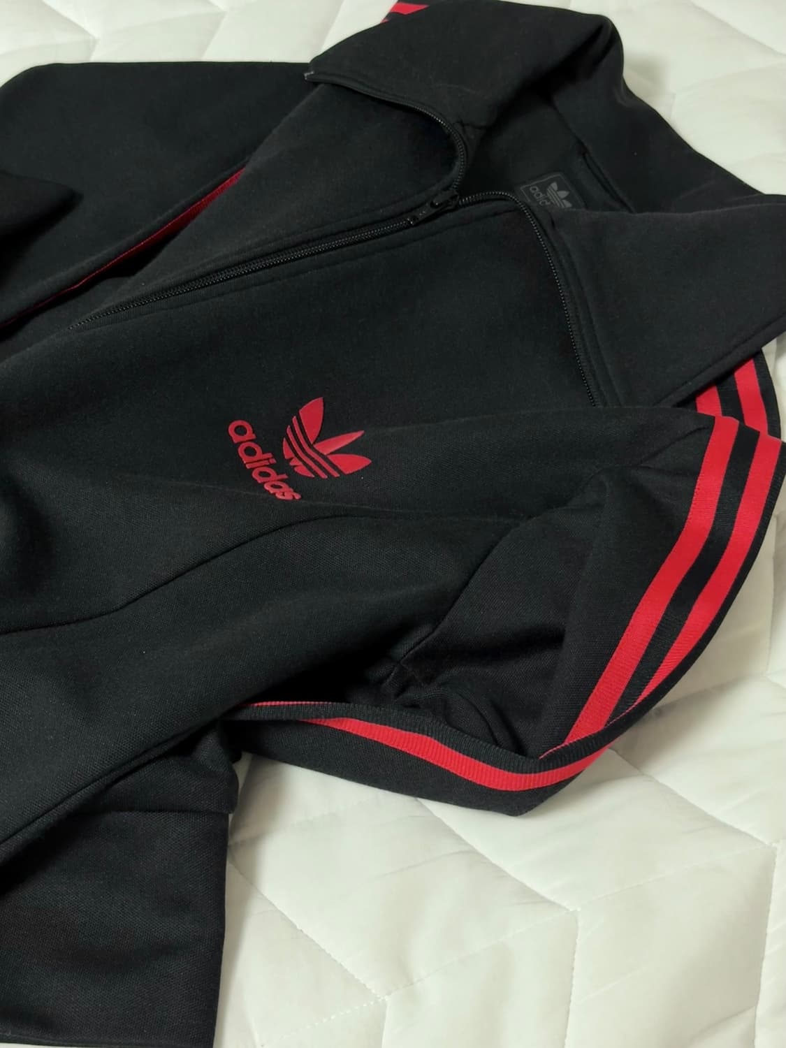 아디다스 유로파 검빨 져지 M 상품이미지2