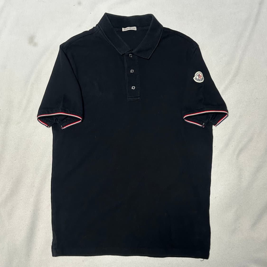 M 몽클레어 블랙 카라 반팔 티셔츠 상품이미지2