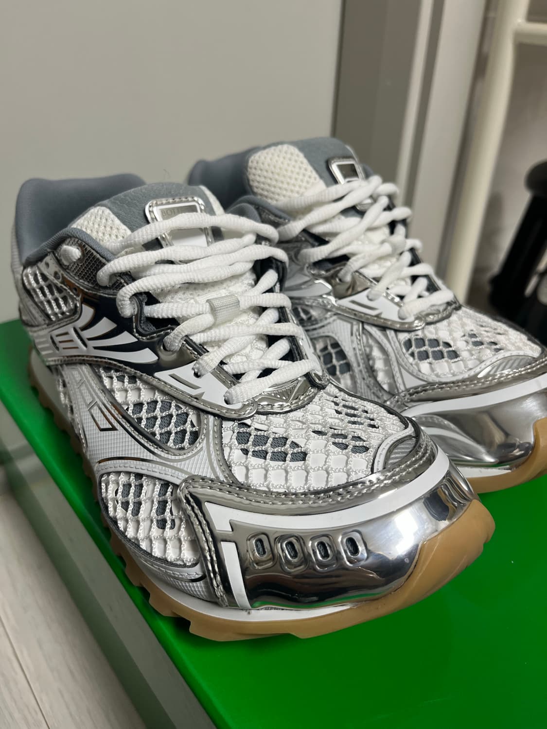 보테가베네타 오르빗 스니커즈 실버 38 상품이미지4