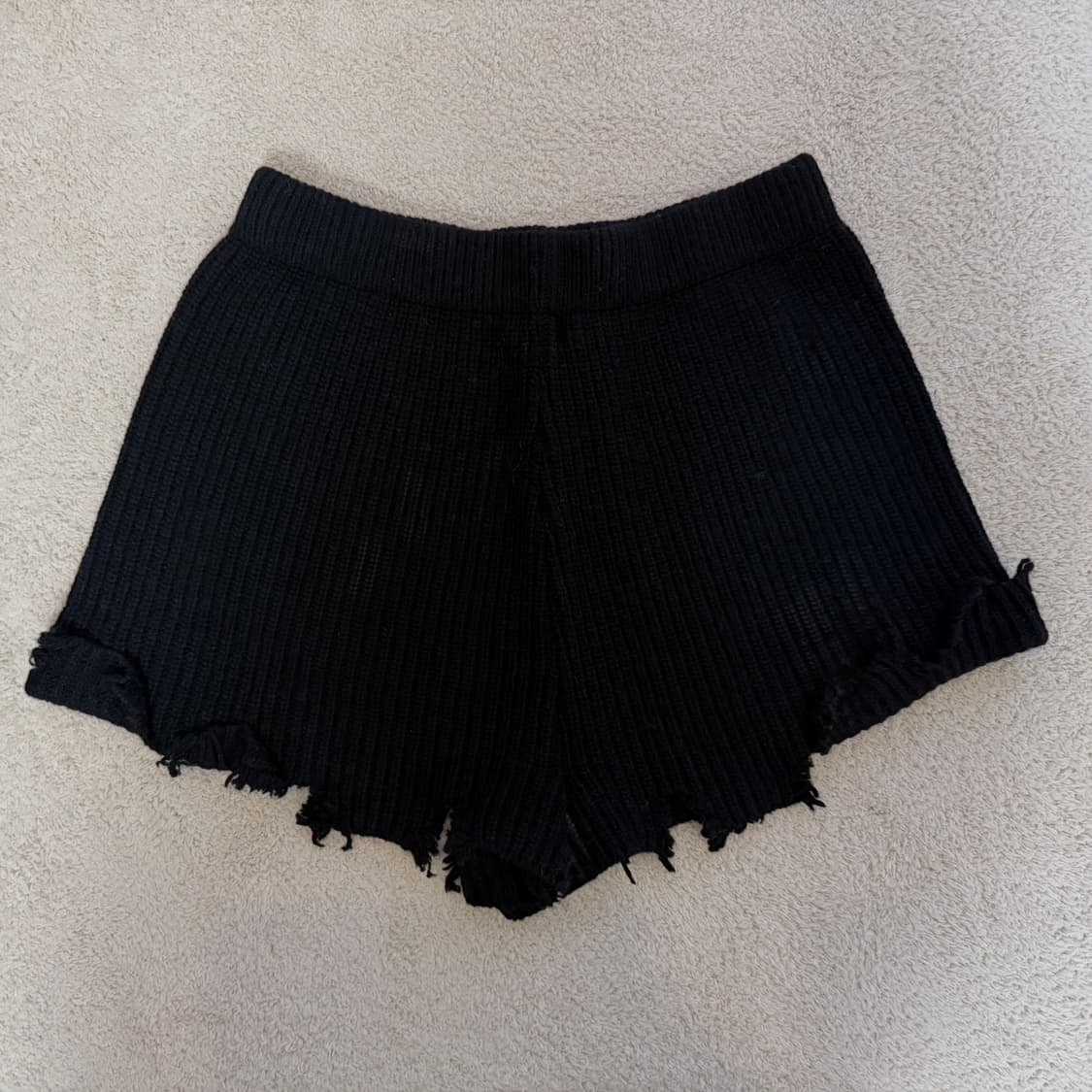 블랙 그런지 니트 쇼츠 상품이미지1