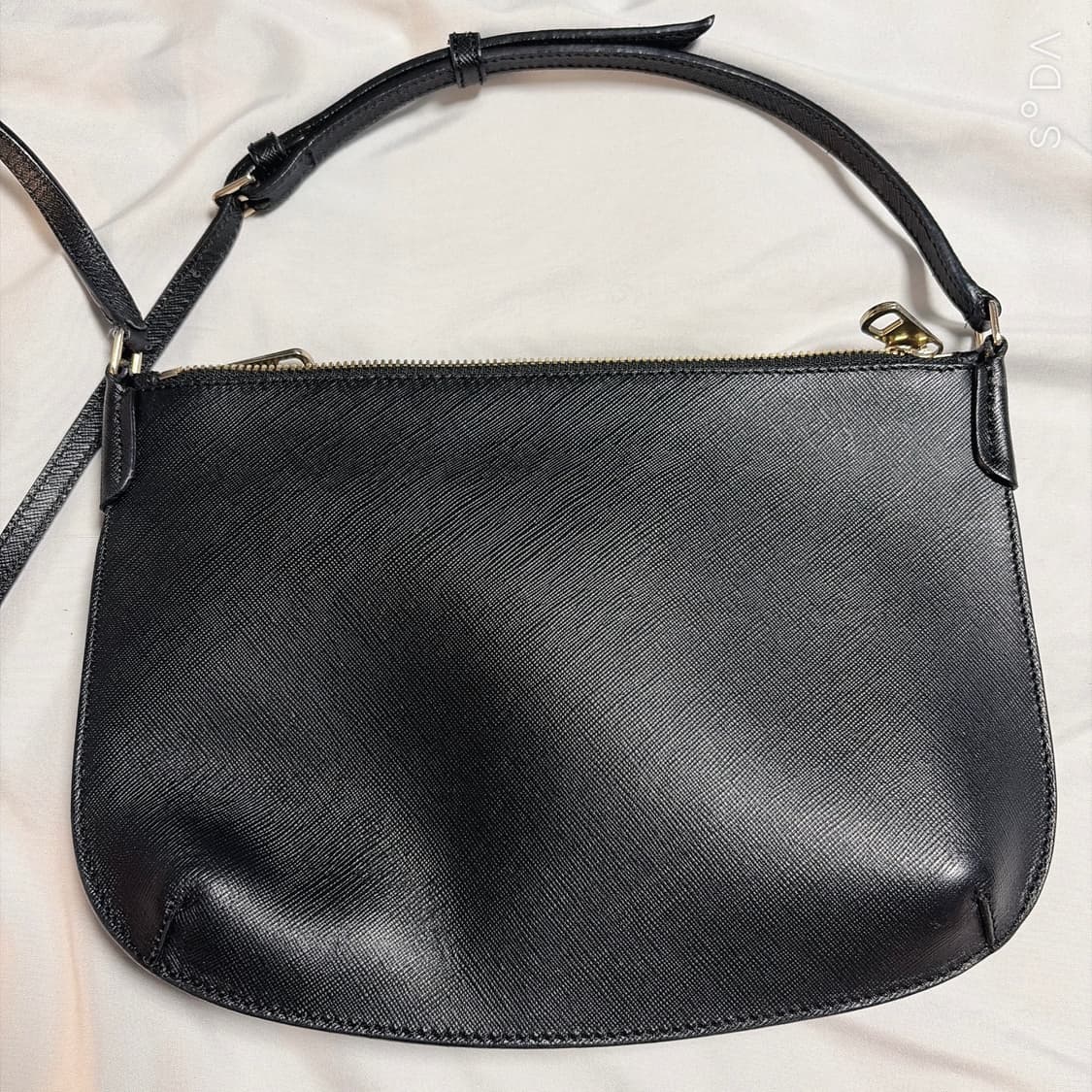 A.P.C 아페쎄 블랙 가죽 크로스백 상품이미지4