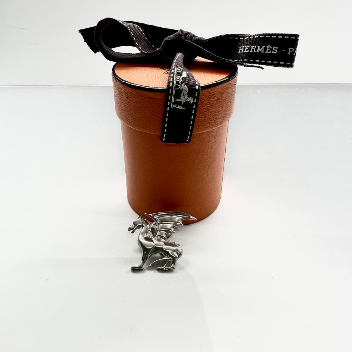 에르메스 드래곤 팔라듐 브로치 상품이미지7