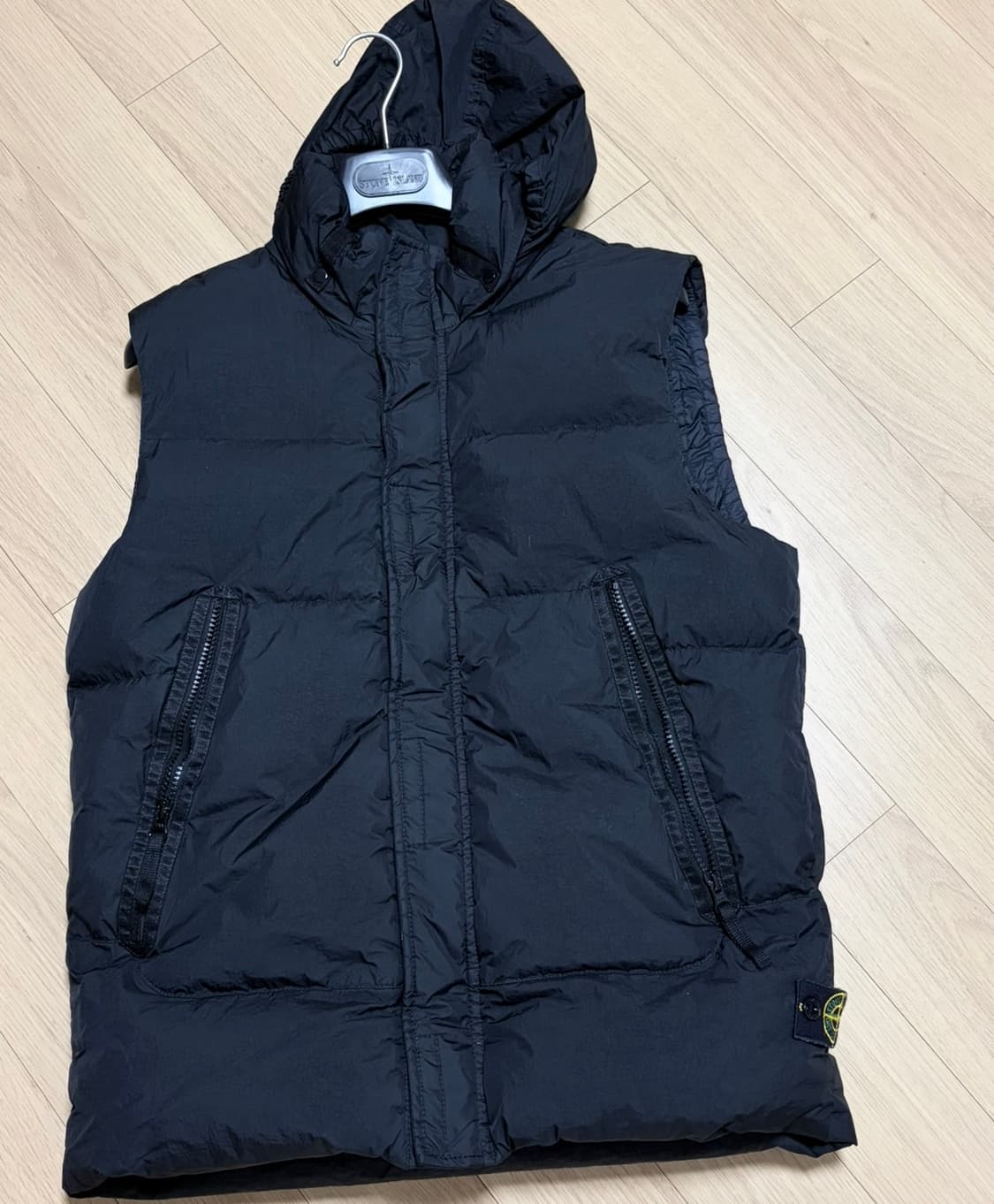 스톤아일랜드 키즈 조끼패딩 14y 상품이미지1