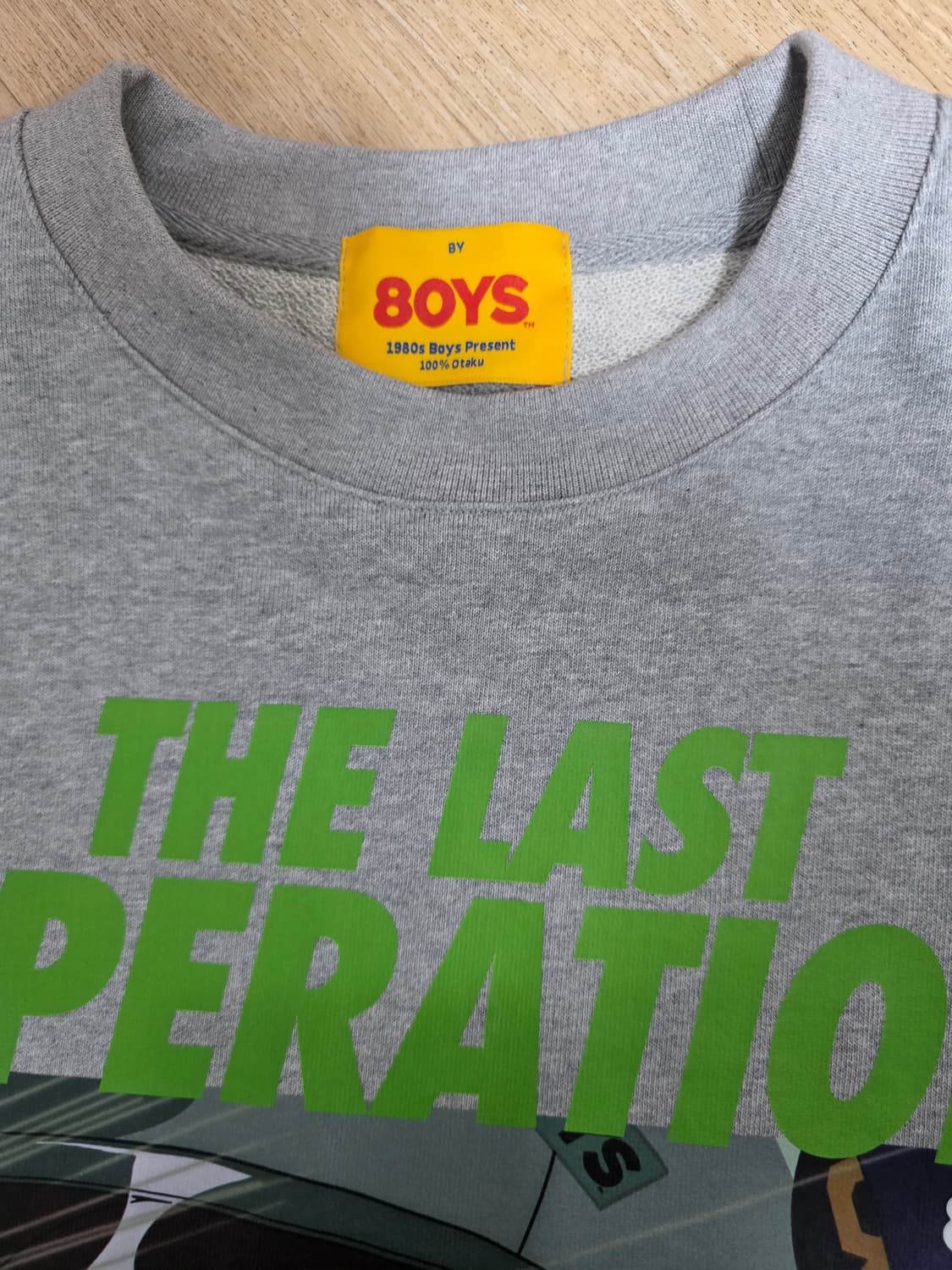 큐컴버스 최종임무 맨투맨 상품이미지4