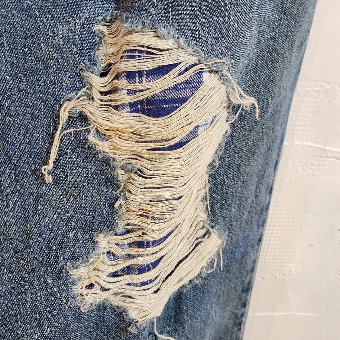 리바이스 560 디스트로이드 체크 데님 팬츠  상품이미지8