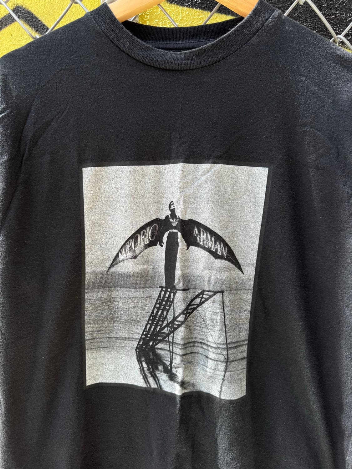 90s 아르마니 티셔츠 상품이미지2