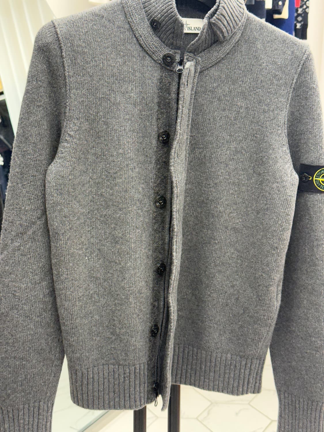 [L] 스톤아일랜드 울 집업 가디건 상품이미지4