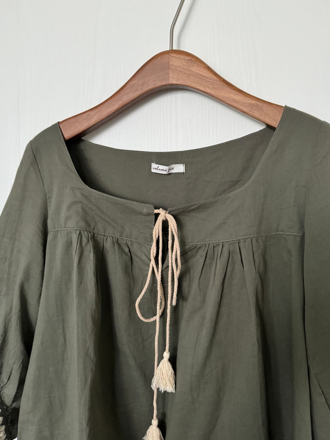 Khaki Tassel Trim Blouse 상품이미지2