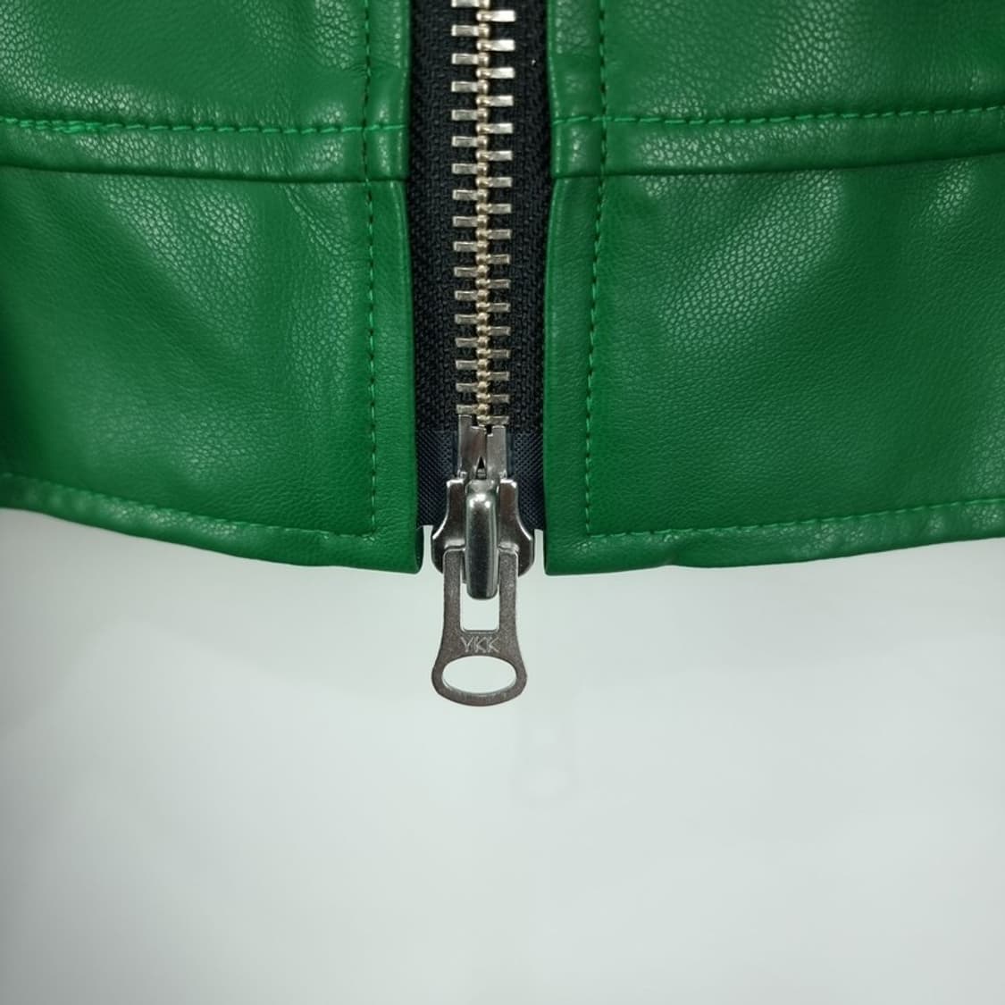 [더 아이덴티티프로젝트] 비건 레더 크롭 레이싱 바이커 자켓 M19011 상품이미지7