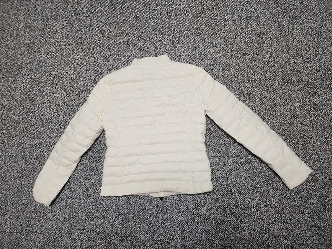 몽클레어 경량패딩 1사이즈 상품이미지3