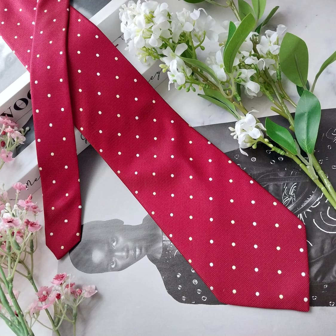 아쿠아스큐텀 실크 레드 도트 패턴 넥타이 9.5cm A+등급 K2031
 상품이미지3