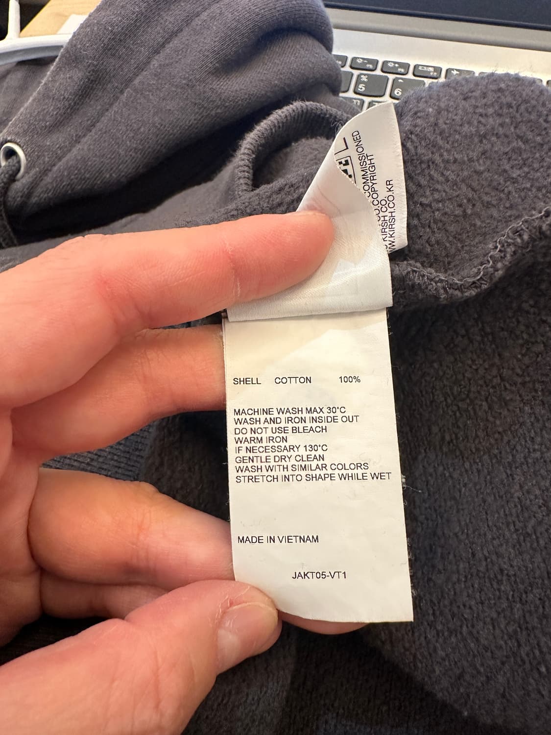 1) 키르시 챠콜 그레이 체리 자수 기모 후드티 상품이미지6