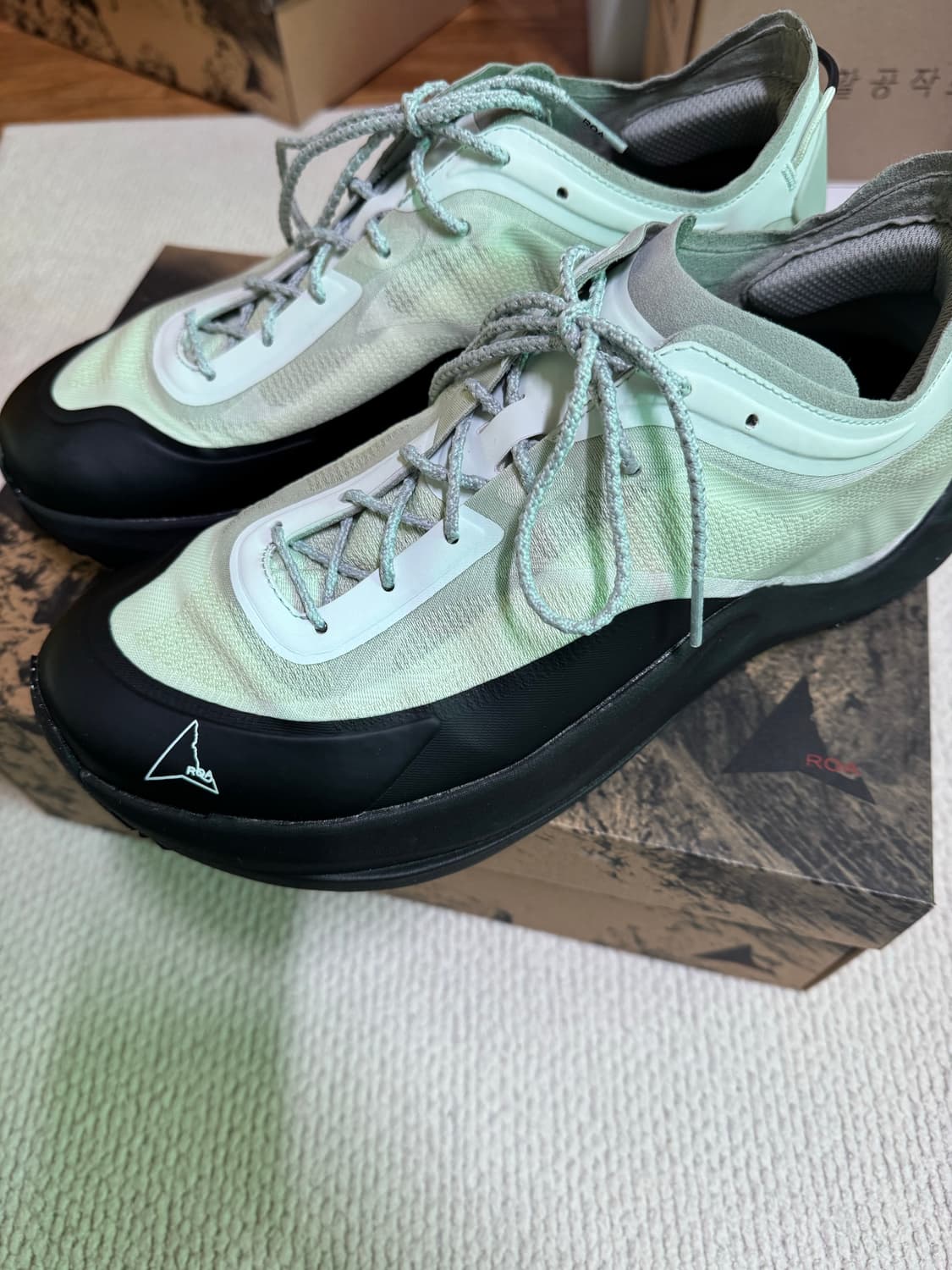 로아 셀라 프로스티드 민트 블랙 (풀박스) 상품이미지1