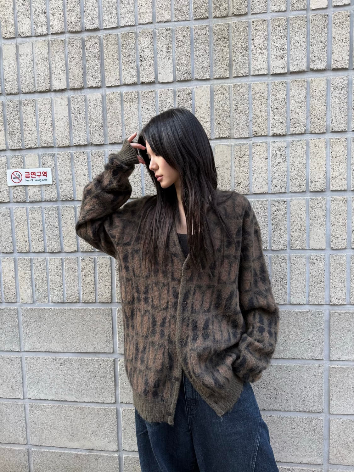 니들스 빠삐용 브라운 패턴 가디건 상품이미지3