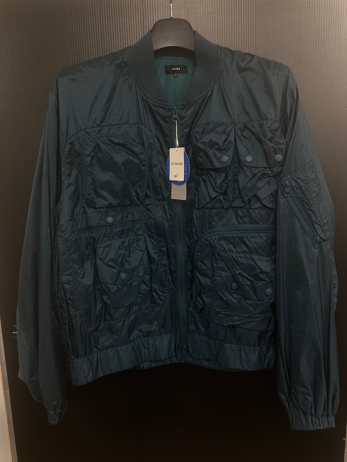 빔즈(BEAMS) 멀티포켓 MA-1 상품이미지3