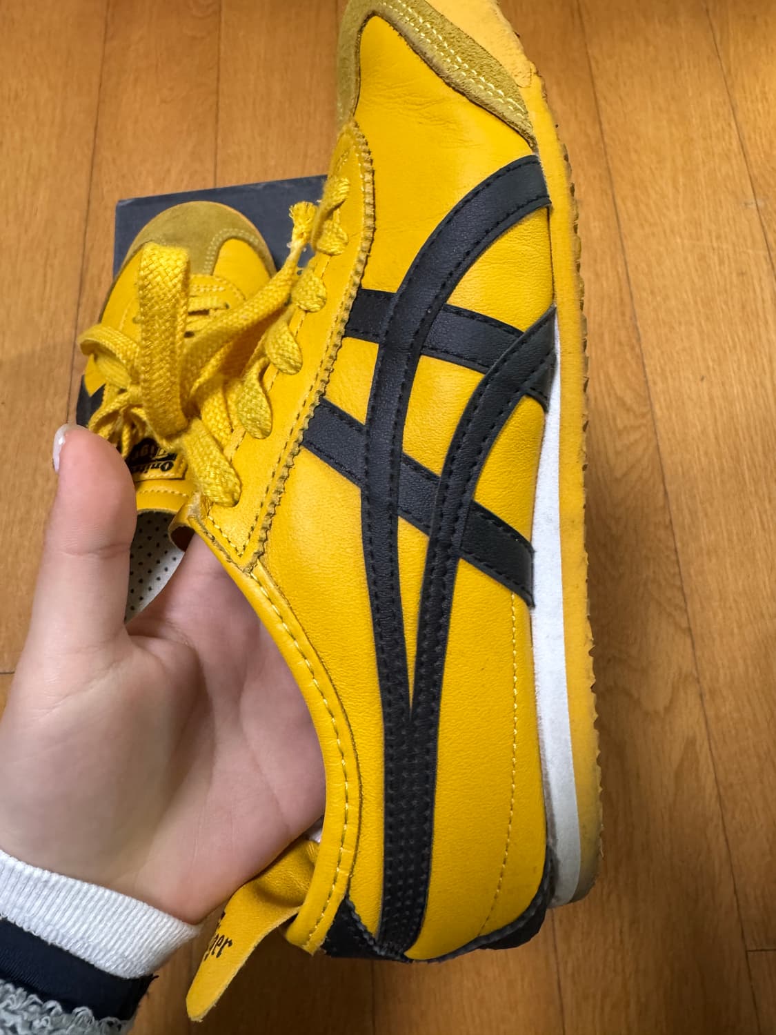 오니츠카타이거 멕시코 66 옐로우 블랙 상품이미지2