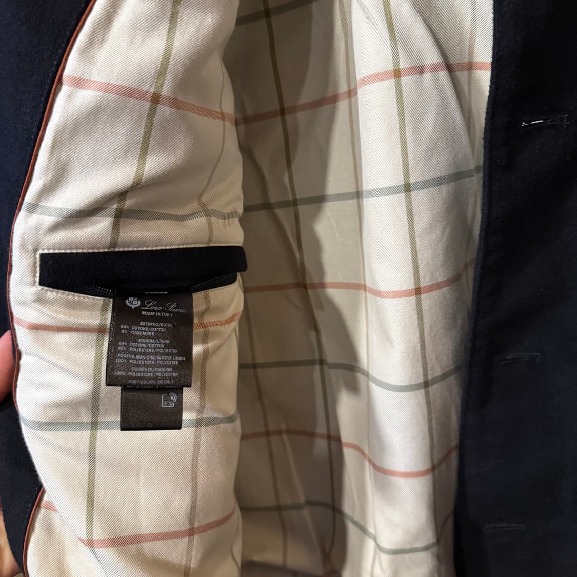 로로피아나 키쿠 봄버 자켓 판매 합니다. 상품이미지8