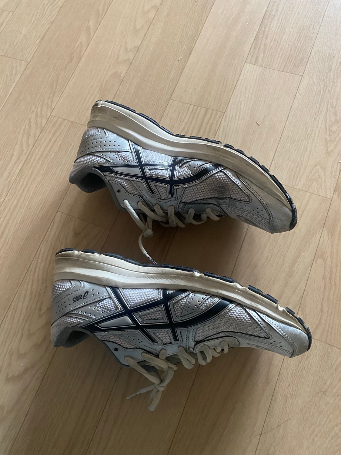 아식스 조그 100 S 화이트 블랙 255 - 2E 와이드 운동화 상품이미지4