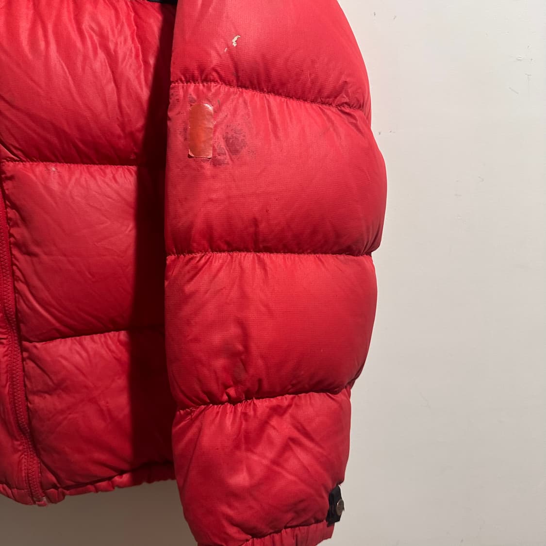 노스페이스 레드 블랙 눕시 패딩 상품이미지3