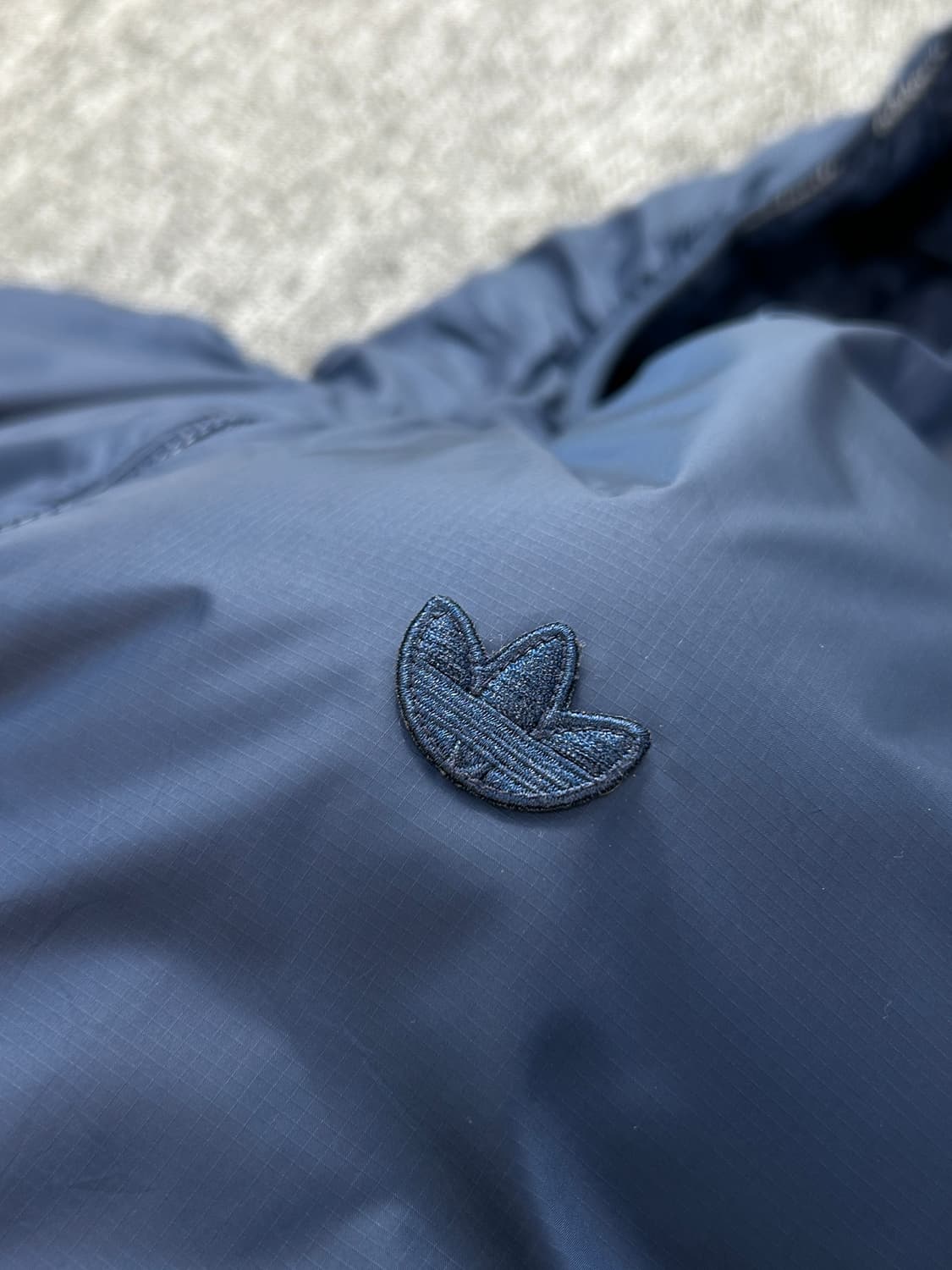 아디다스 리버시블 네이비 경량 패딩  상품이미지5