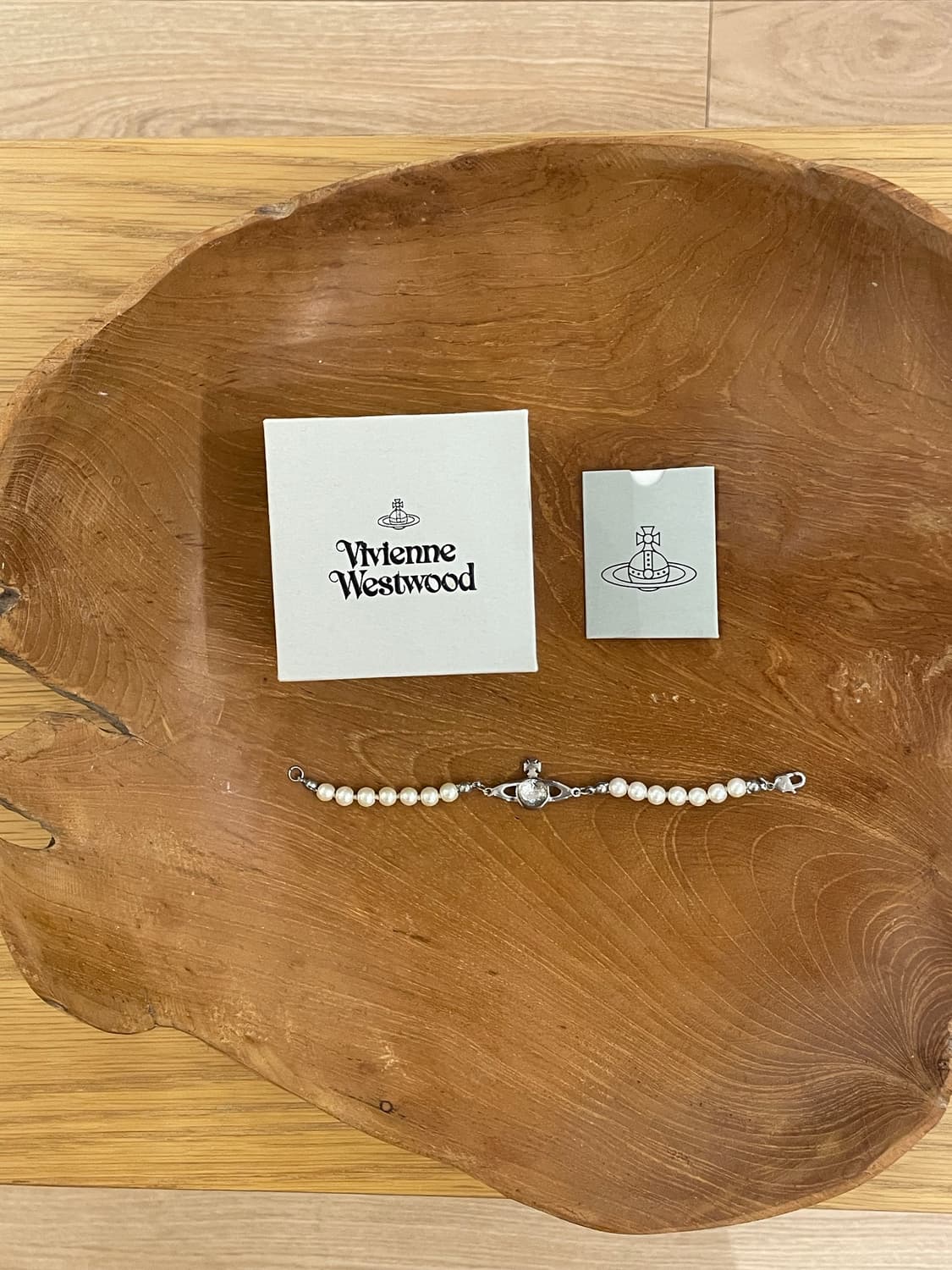 비비안 웨스트우드  mini bas relief bracel 상품이미지2