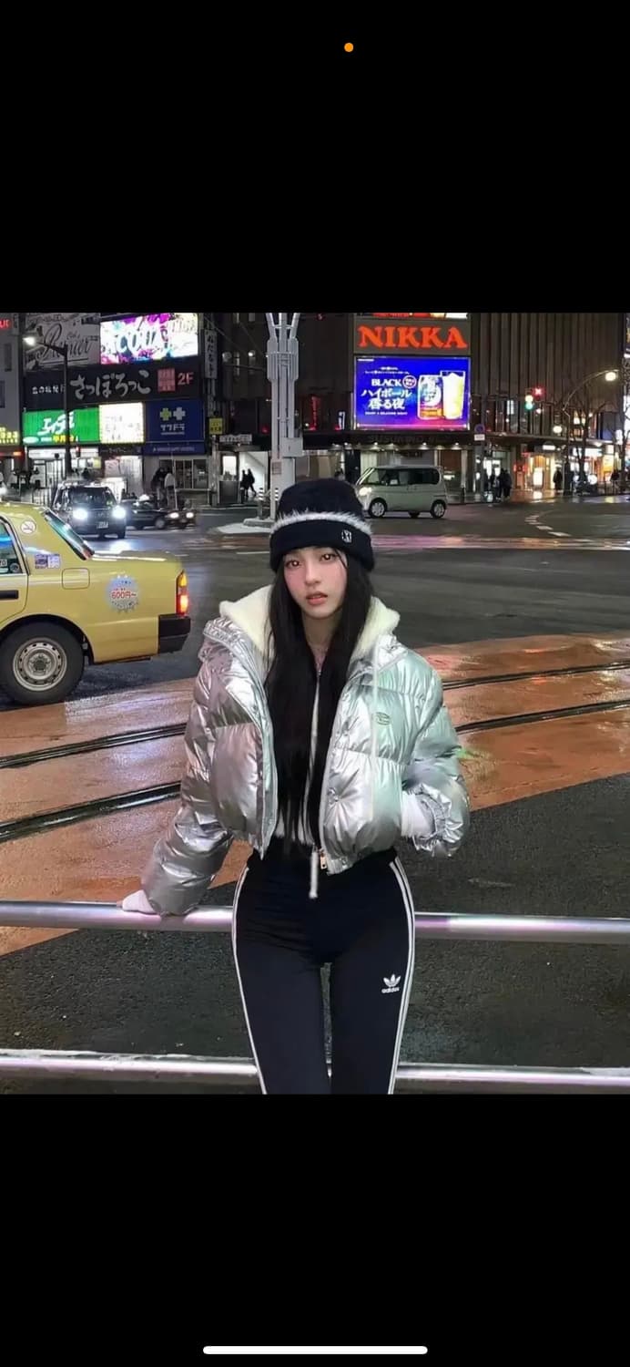 새상품급) 카키포인트 메탈 심볼 로고 패딩 상품이미지5