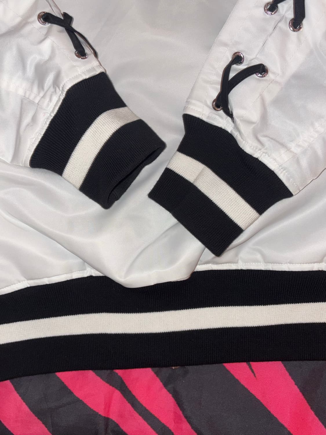 Rady 라디 화이트 퍼 코르셋 갸루 점퍼 상품이미지3