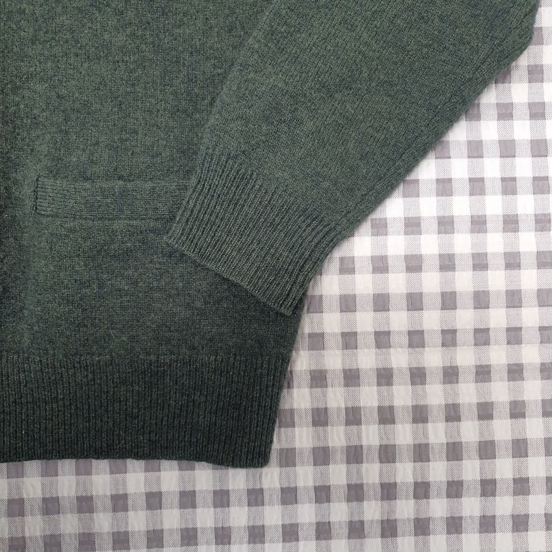 유니클로 울100 브이넥 가디건 남자95 상품이미지4