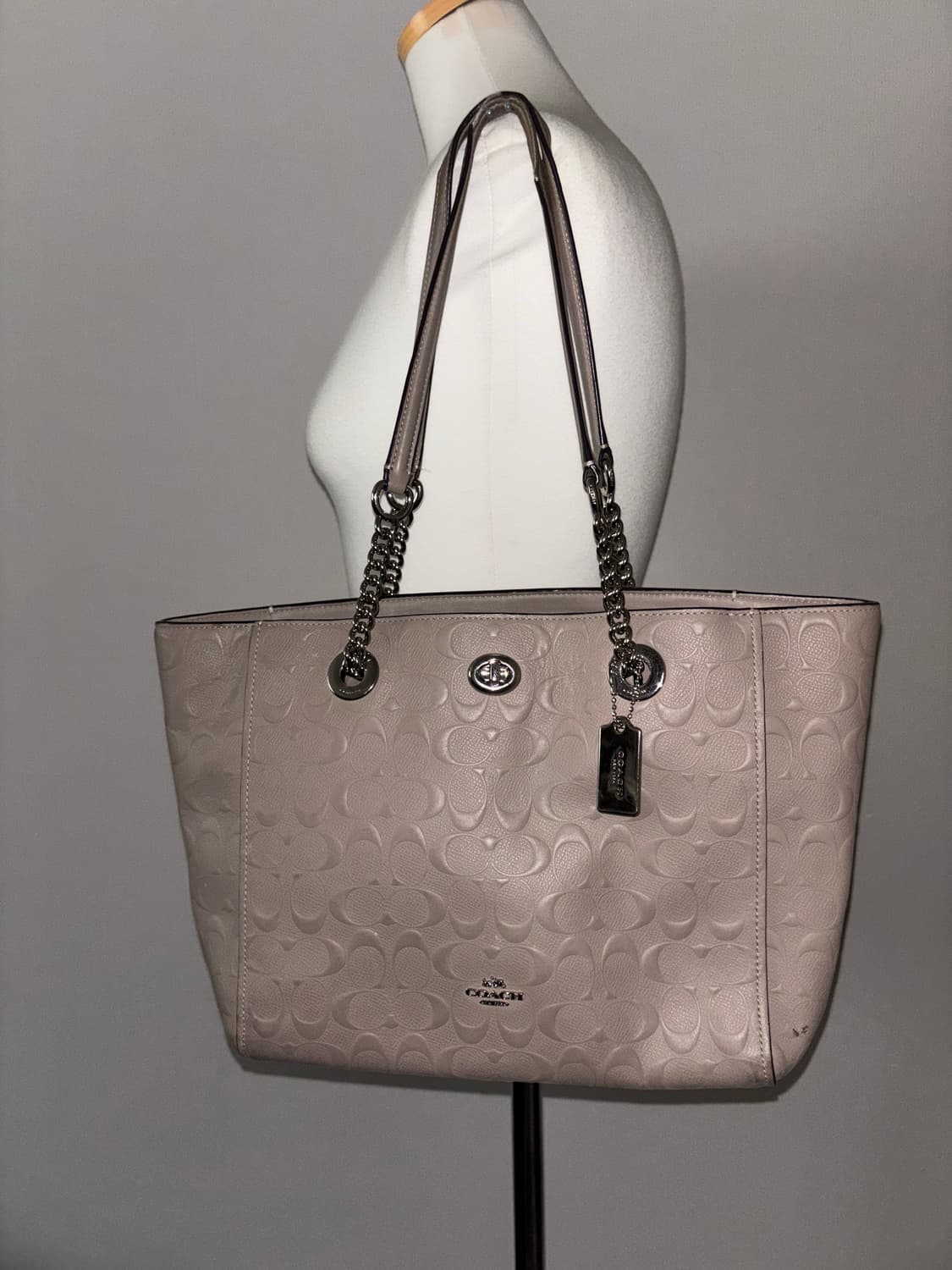 Coach Ivory Gray shoulder bag 상품이미지1