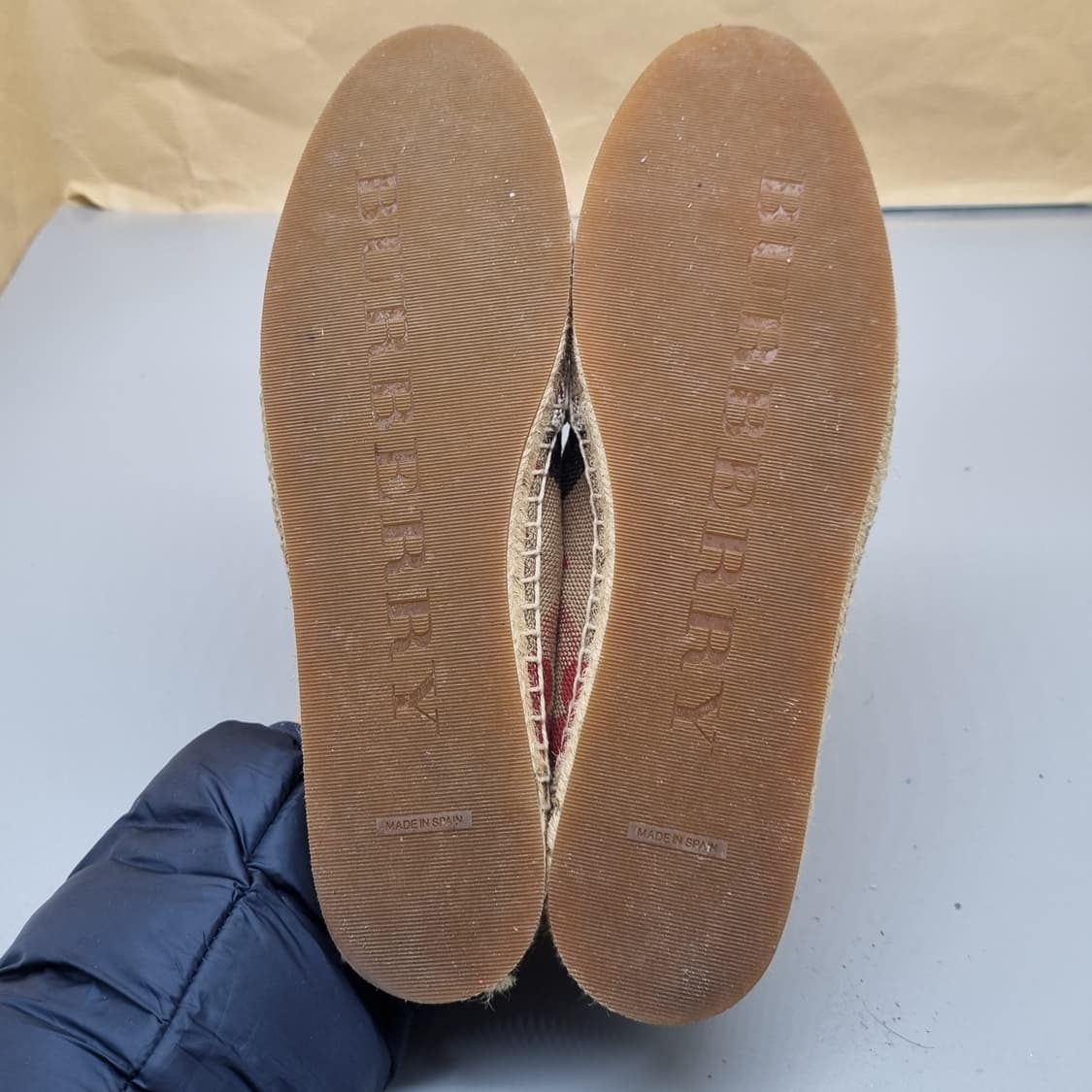 버버리 하트 에스파듀39 250 상품이미지3