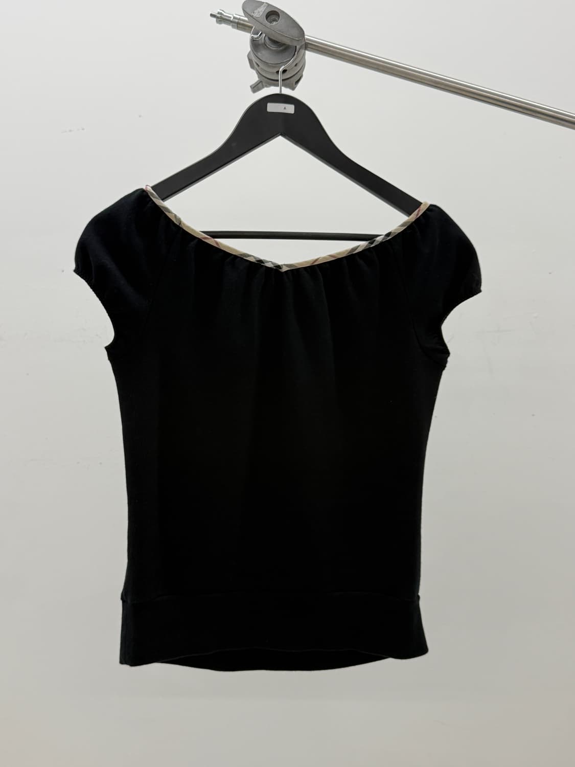 Burberry 블랙 슬림 반팔 티셔츠 38 상품이미지3