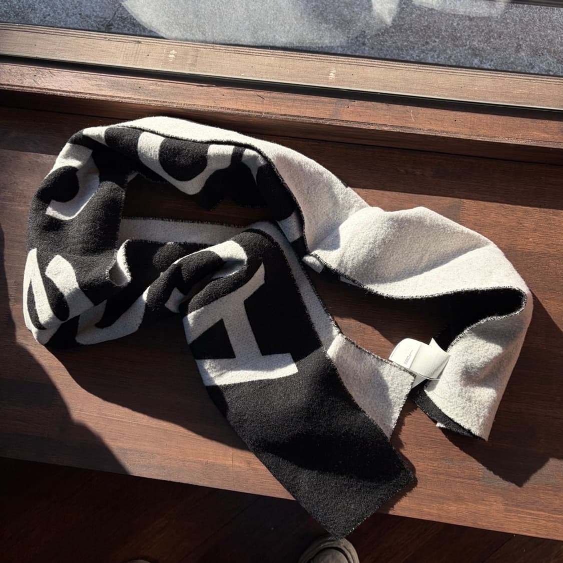 15494 - 아크네 스튜디오 로고 자카드 울 머플러 (울 74%) 상품이미지3