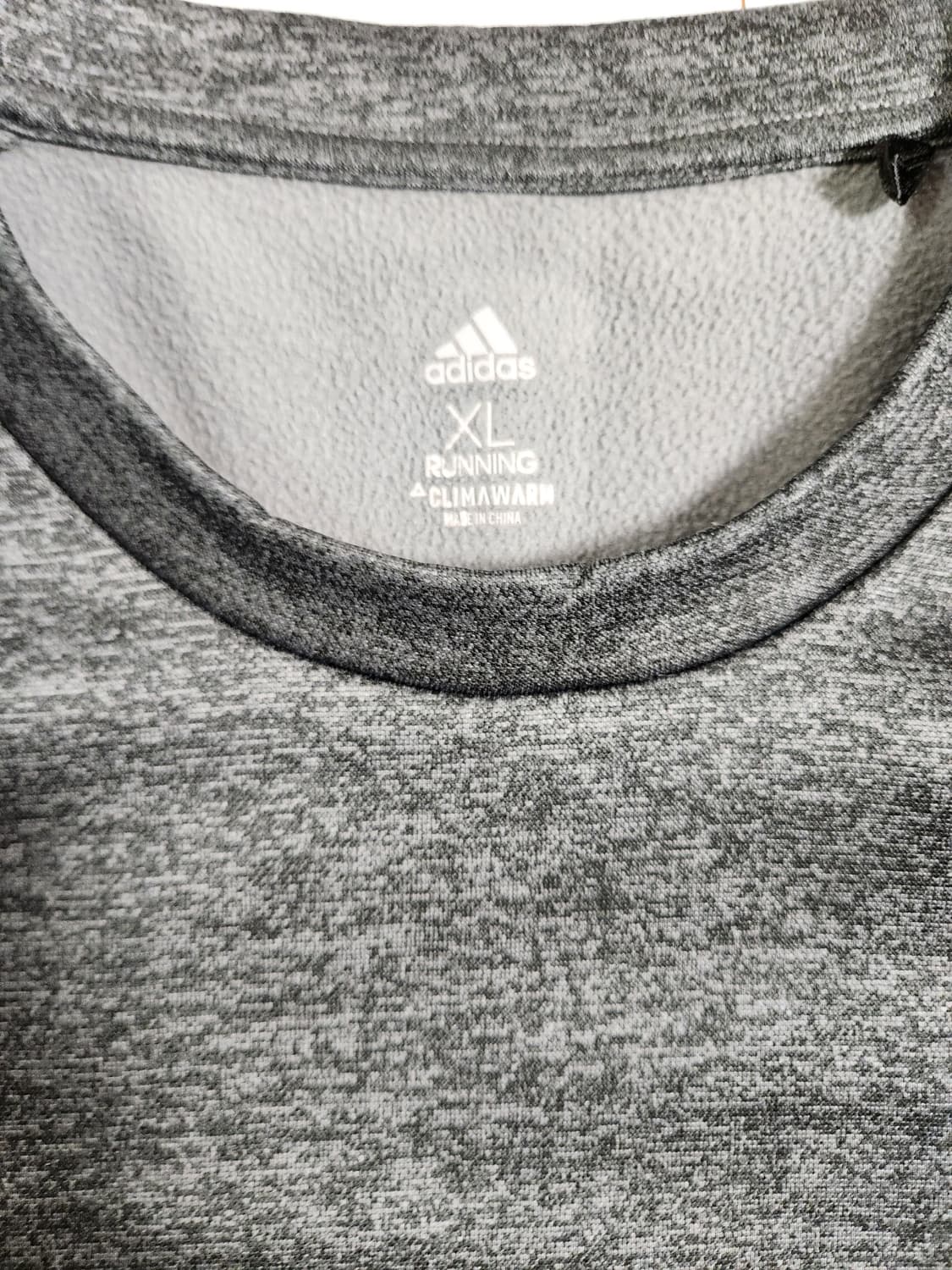 새상품급)아디다스 러닝 기모 드릴탑 긴팔티 사이즈xl

오염 하자없이 깨 상품이미지2