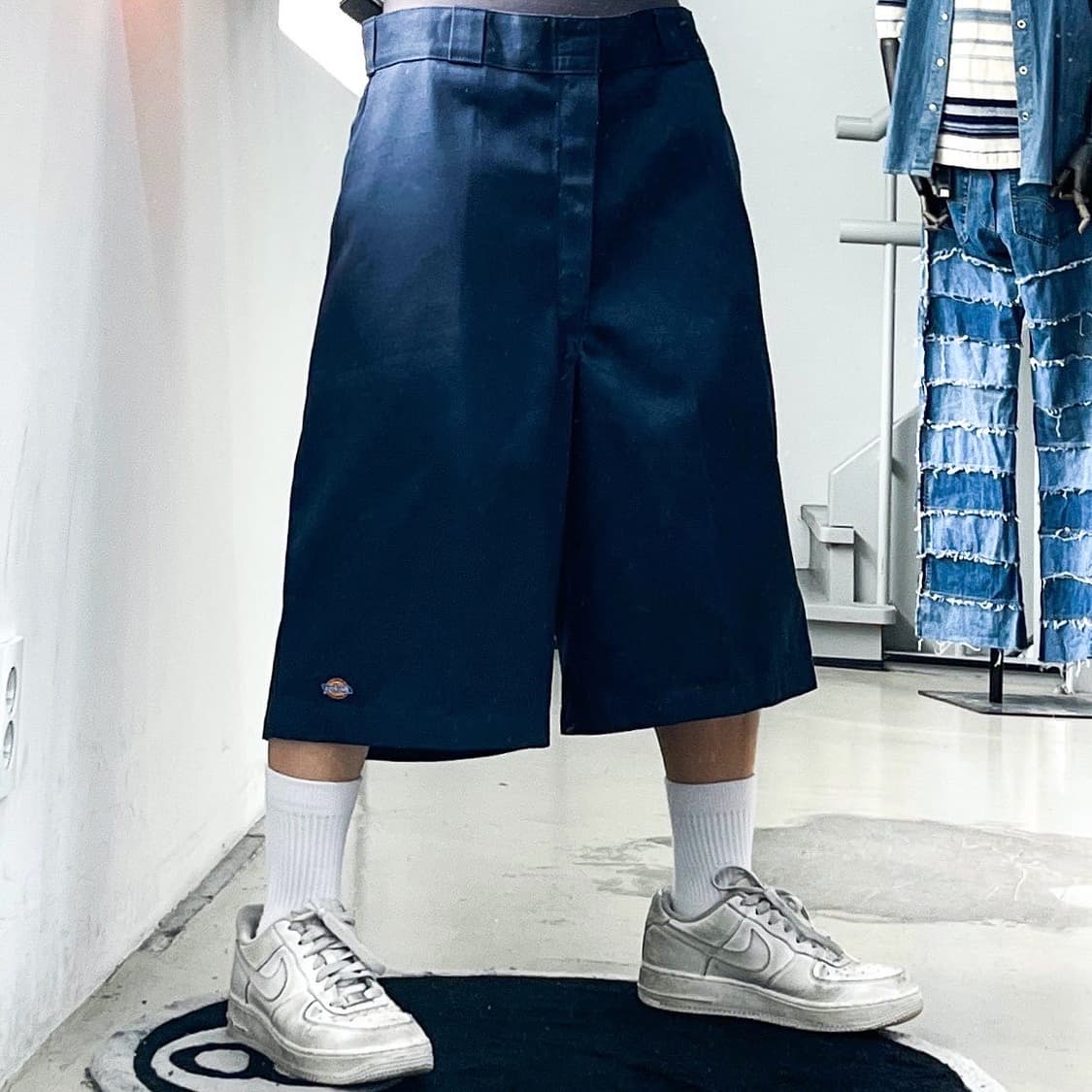 디키즈 루즈핏 네이비 멀티 유즈 포켓 워크 쇼츠 상품이미지1