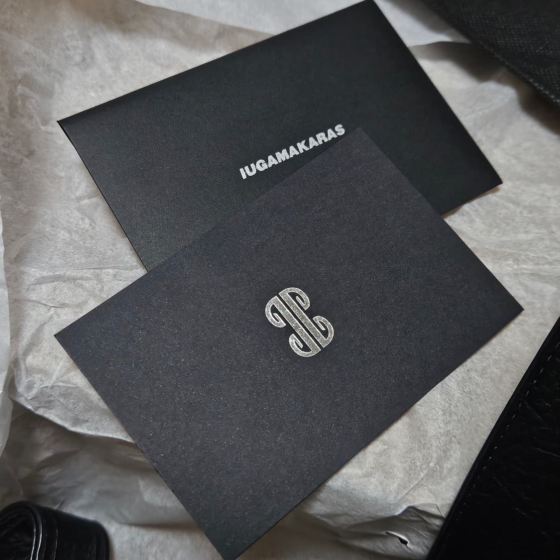 이우가마카라스 Studded Leather Shoulder Bag 상품이미지7