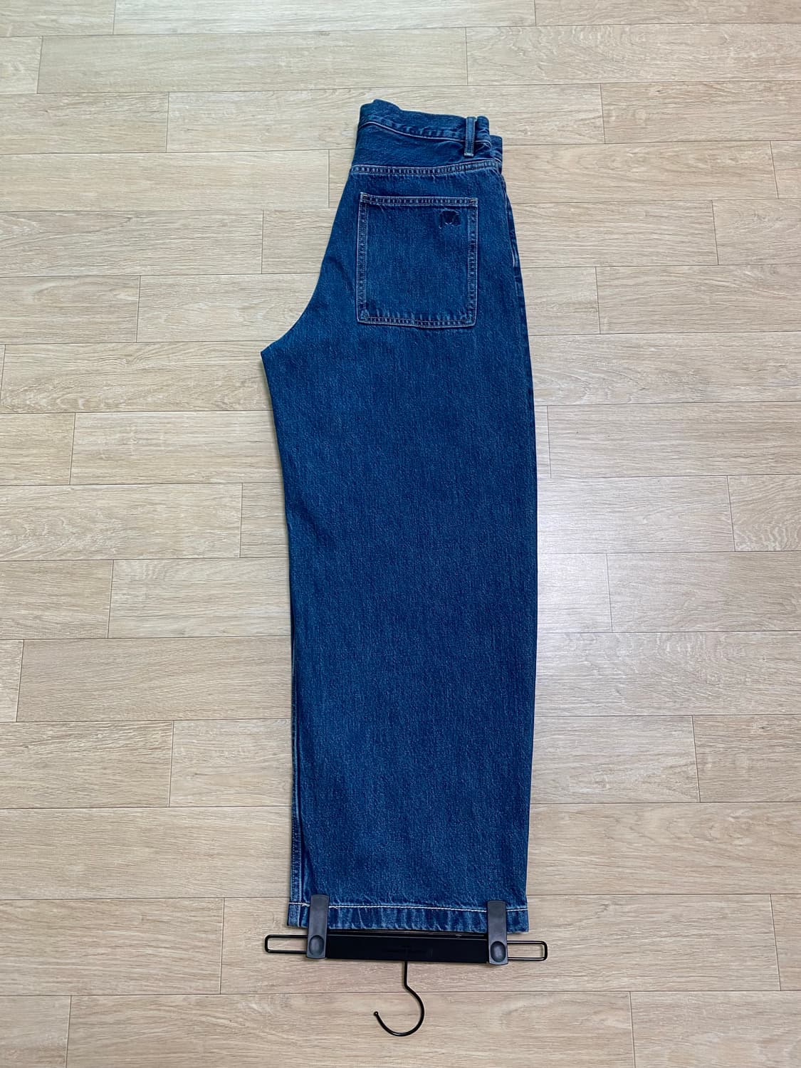 24fw 유니클로 JW앤더슨 벌룬 와이드핏 진 (32) 상품이미지4
