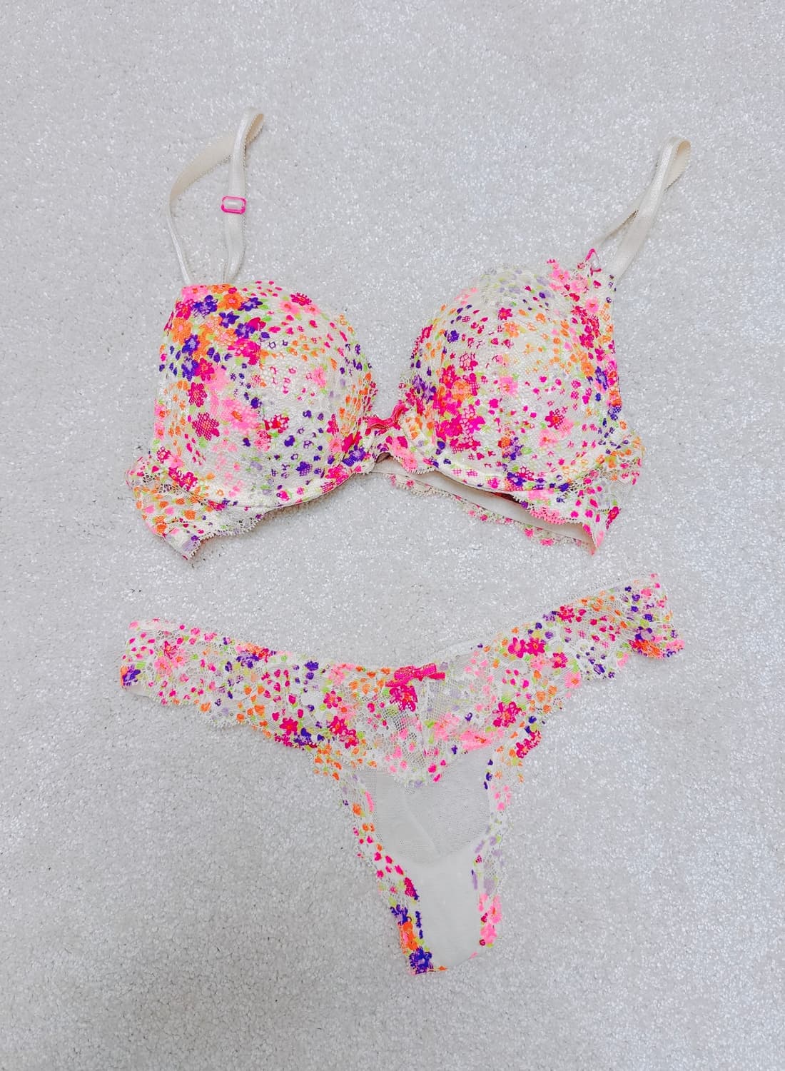 [새상품] 빅토리아시크릿 드림엔젤 플로럴 푸시업 브라 팬티 세트 32B/ 상품이미지8