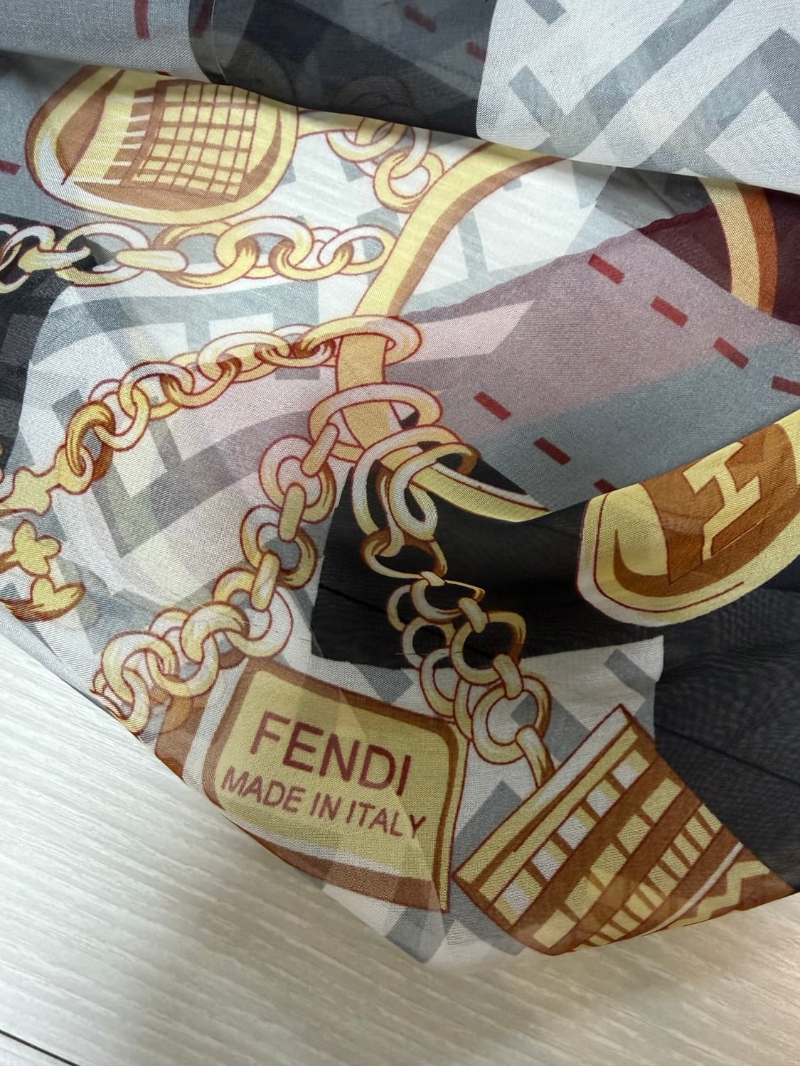 정품 펜디 스카프 상품이미지2