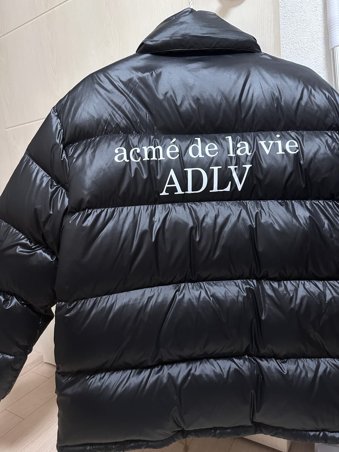 1시착) 아크메드라비 베이직 로고 숏패딩 0사이즈 상품이미지5