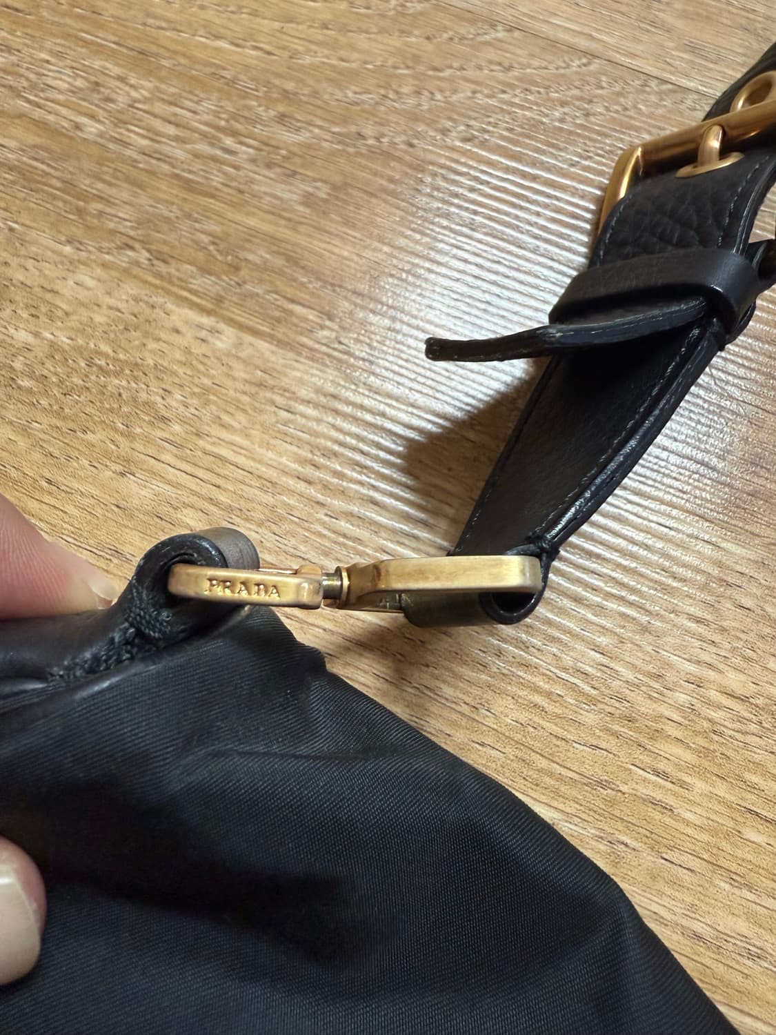 프라다 포코노 호보백 블랙 상품이미지4