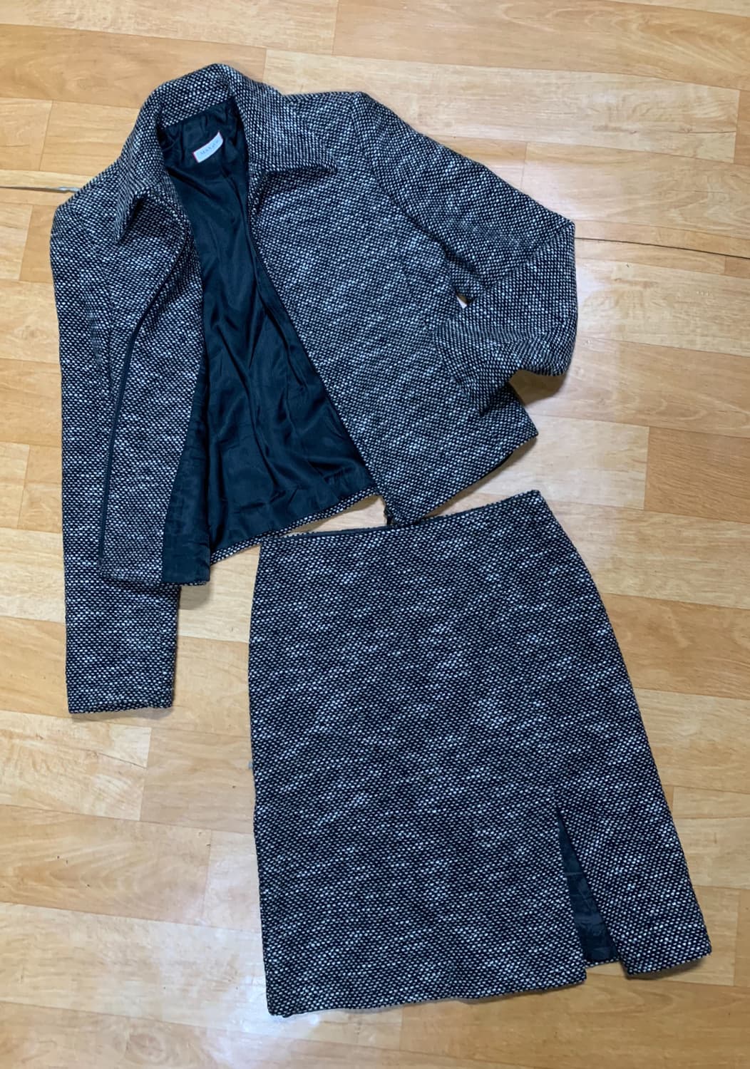 MAX MARA 막스앤코 by 막스마라 트위드 수트(36/36 사이즈) 상품이미지1