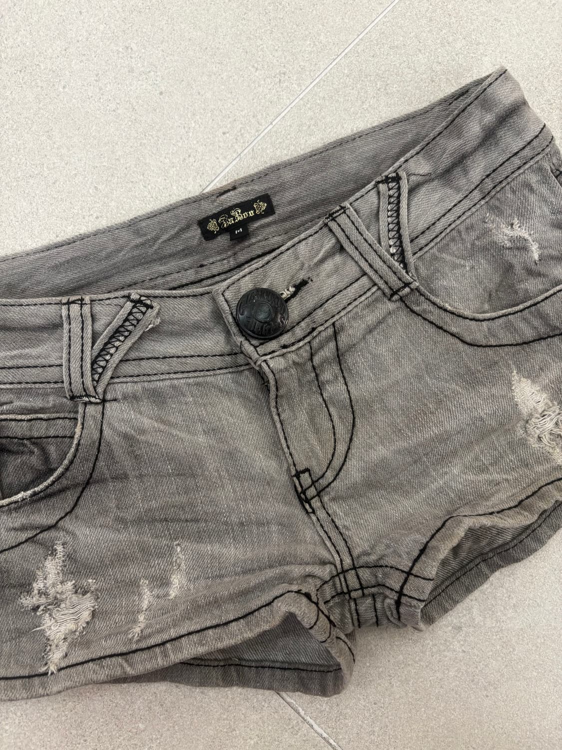 그레이 데님 스터드 숏츠 상품이미지3